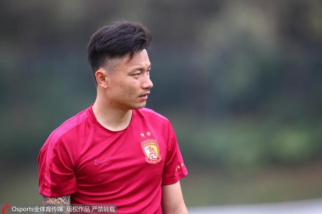 李玮则用一个流行的词语“注意”，为这份启示写下了温暖的注脚——“我们一定要注意幸福，注意开心。